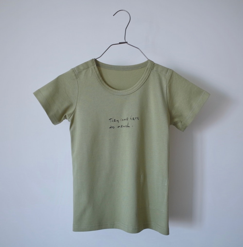 Round neck tee . w snaps (Text on tee: They Come Here To Teach)